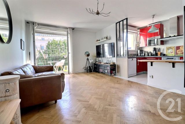 Appartement F3 à vendre - 3 pièces - 61.25 m2 - LE PRE ST GERVAIS - 93 - ILE-DE-FRANCE - Century 21 Ricard Immobilier