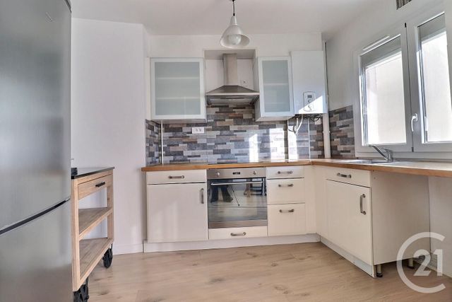 Appartement F3 à vendre - 3 pièces - 60.24 m2 - ROMAINVILLE - 93 - ILE-DE-FRANCE - Century 21 Ricard Immobilier