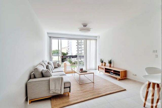 Appartement F5 à vendre - 5 pièces - 90.0 m2 - LES LILAS - 93 - ILE-DE-FRANCE - Century 21 Ricard Immobilier