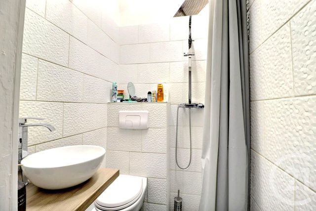 Appartement F1 à vendre - 1 pièce - 15.0 m2 - LES LILAS - 93 - ILE-DE-FRANCE - Century 21 Ricard Immobilier