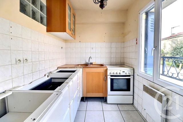 Afficher la photo en grand Appartement à vendre - 3 pièces - 65.0 m2 - LES LILAS - 93 - ILE-DE-FRANCE - Century 21 Ricard Immobilier