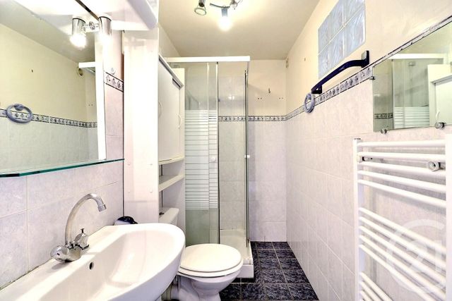Afficher la photo en grand Appartement à vendre - 3 pièces - 65.0 m2 - LES LILAS - 93 - ILE-DE-FRANCE - Century 21 Ricard Immobilier