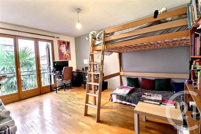 Afficher la photo en grand maison à vendre - 6 pièces - 208.0 m2 - BAGNOLET - 93 - ILE-DE-FRANCE - Century 21 Ricard Immobilier