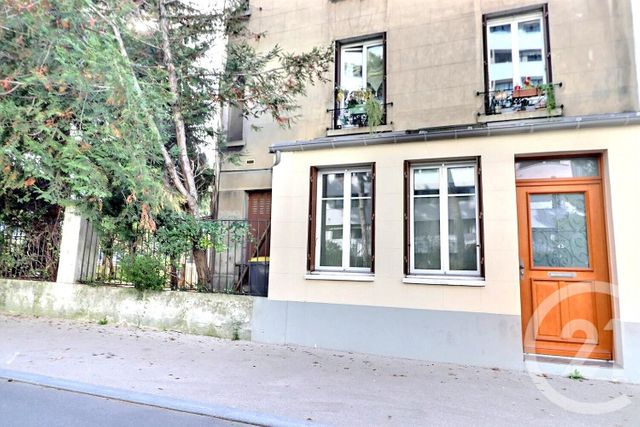 Appartement F1 à vendre - 1 pièce - 44.01 m2 - LES LILAS - 93 - ILE-DE-FRANCE - Century 21 Ricard Immobilier