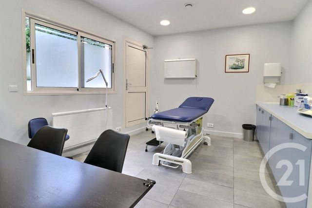 Appartement à vendre - 6 pièces - 122.0 m2 - LES LILAS - 93 - ILE-DE-FRANCE - Century 21 Ricard Immobilier