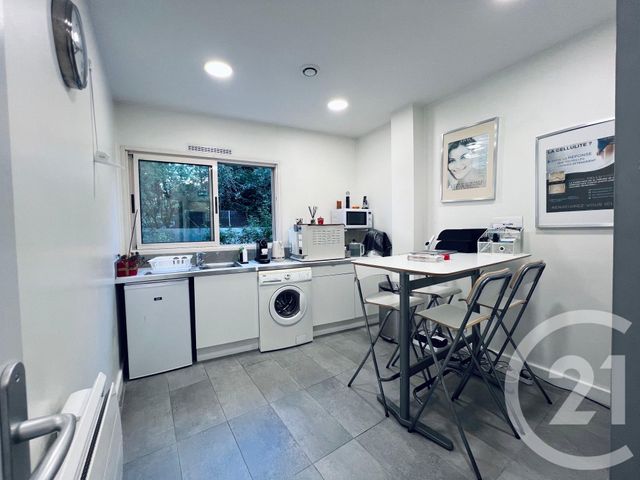 Appartement à vendre - 6 pièces - 122.0 m2 - LES LILAS - 93 - ILE-DE-FRANCE - Century 21 Ricard Immobilier