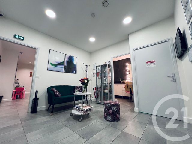 Appartement à vendre - 6 pièces - 122.0 m2 - LES LILAS - 93 - ILE-DE-FRANCE - Century 21 Ricard Immobilier