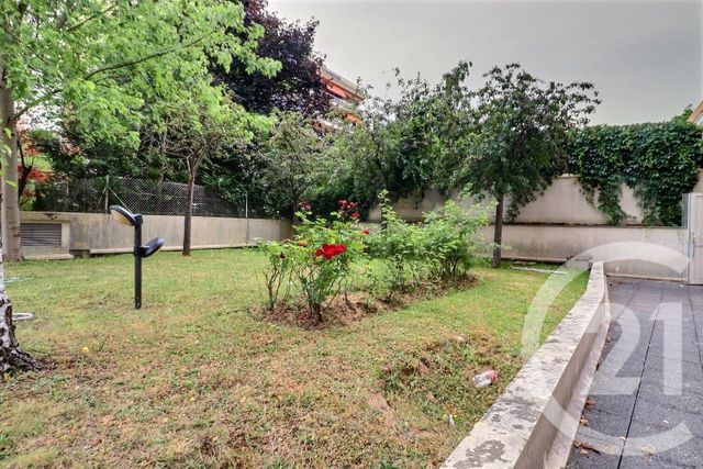 Appartement à vendre - 6 pièces - 122.0 m2 - LES LILAS - 93 - ILE-DE-FRANCE - Century 21 Ricard Immobilier