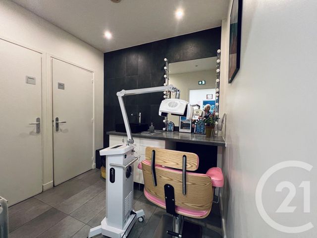 Appartement à vendre - 6 pièces - 122.0 m2 - LES LILAS - 93 - ILE-DE-FRANCE - Century 21 Ricard Immobilier