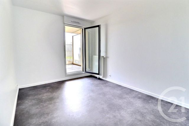 Afficher la photo en grand Appartement F3 à vendre - 3 pièces - 60.0 m2 - ROMAINVILLE - 93 - ILE-DE-FRANCE - Century 21 Ricard Immobilier