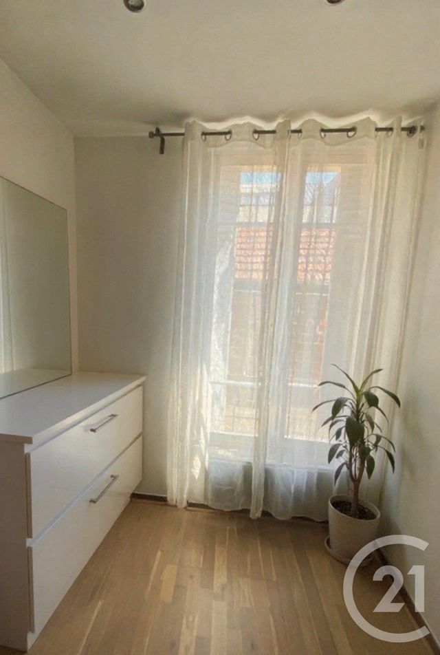 Appartement à vendre - 2 pièces - 23.0 m2 - BAGNOLET - 93 - ILE-DE-FRANCE - Century 21 Ricard Immobilier