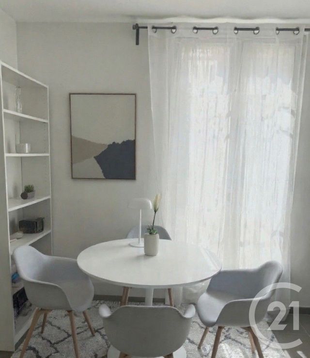 Appartement à vendre - 2 pièces - 23.0 m2 - BAGNOLET - 93 - ILE-DE-FRANCE - Century 21 Ricard Immobilier