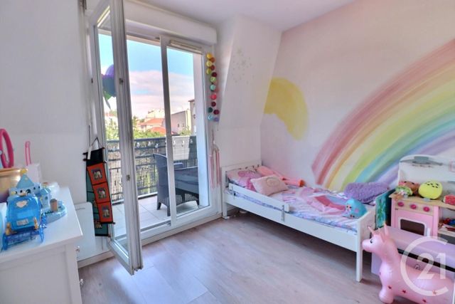 Appartement à vendre - 6 pièces - 103.0 m2 - LES LILAS - 93 - ILE-DE-FRANCE - Century 21 Ricard Immobilier