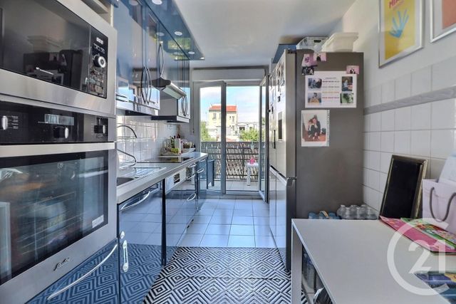 Appartement à vendre - 6 pièces - 103.0 m2 - LES LILAS - 93 - ILE-DE-FRANCE - Century 21 Ricard Immobilier