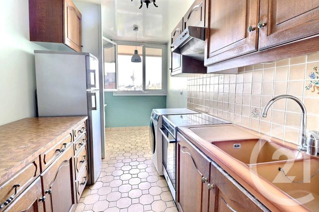 Appartement F4 à vendre - 4 pièces - 85.61 m2 - LES LILAS - 93 - ILE-DE-FRANCE - Century 21 Ricard Immobilier