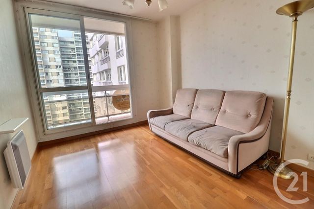 Appartement F4 à vendre - 4 pièces - 85.61 m2 - LES LILAS - 93 - ILE-DE-FRANCE - Century 21 Ricard Immobilier