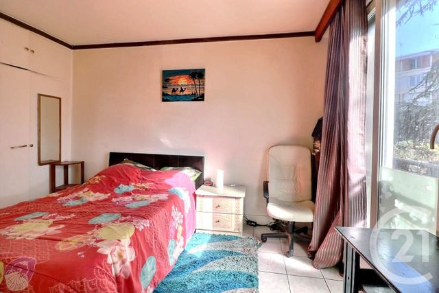 Appartement F4 à vendre - 4 pièces - 62.0 m2 - PANTIN - 93 - ILE-DE-FRANCE - Century 21 Ricard Immobilier