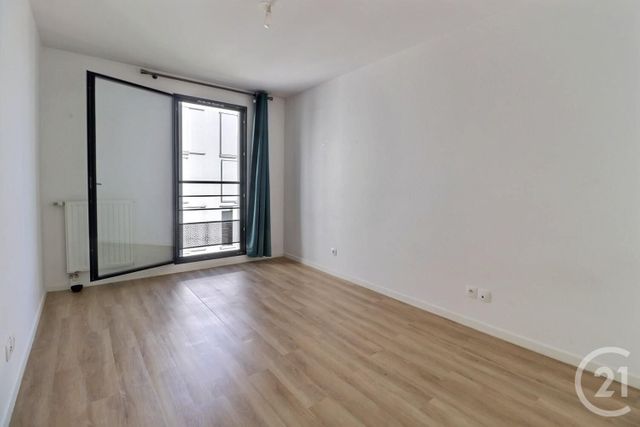 Appartement à vendre - 2 pièces - 56.69 m2 - BAGNOLET - 93 - ILE-DE-FRANCE - Century 21 Ricard Immobilier