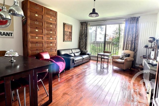 Appartement à vendre - 4 pièces - 87.68 m2 - LES LILAS - 93 - ILE-DE-FRANCE - Century 21 Ricard Immobilier