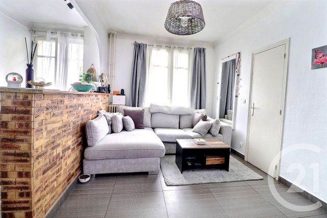 Appartement à vendre - 2 pièces - 44.36 m2 - LES LILAS - 93 - ILE-DE-FRANCE - Century 21 Ricard Immobilier