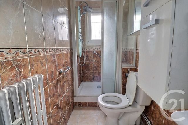 Appartement F2 à vendre - 2 pièces - 50.2 m2 - LES LILAS - 93 - ILE-DE-FRANCE - Century 21 Ricard Immobilier