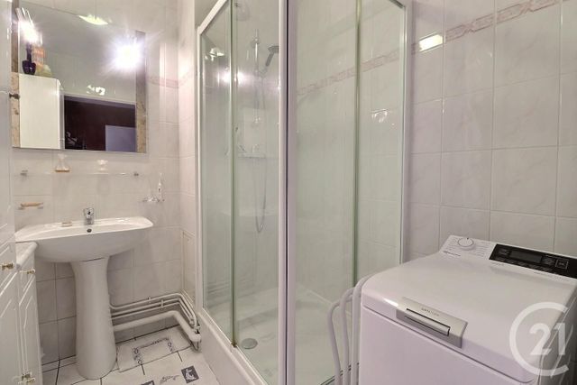 Appartement F4 à vendre - 4 pièces - 80.15 m2 - BAGNOLET - 93 - ILE-DE-FRANCE - Century 21 Ricard Immobilier