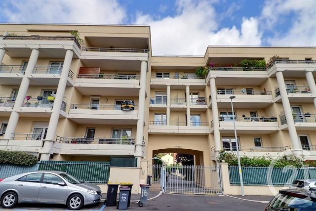 Appartement F4 à vendre - 4 pièces - 80.15 m2 - LES LILAS - 93 - ILE-DE-FRANCE - Century 21 Ricard Immobilier