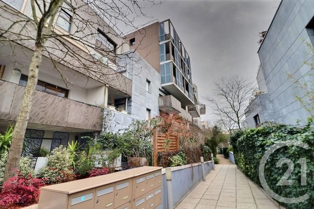 Appartement à vendre - 3 pièces - 70.0 m2 - LES LILAS - 93 - ILE-DE-FRANCE - Century 21 Ricard Immobilier