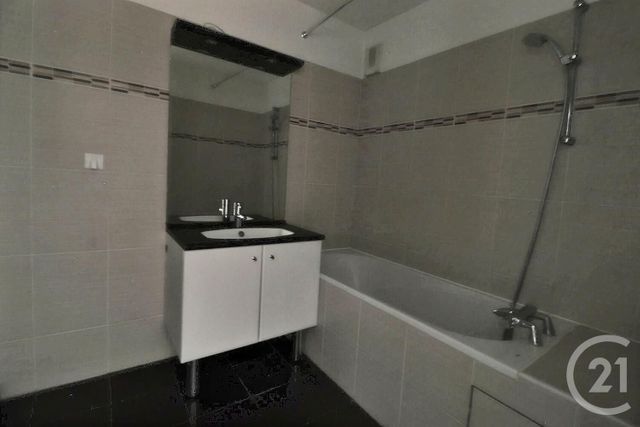 Appartement à vendre - 3 pièces - 70.0 m2 - LES LILAS - 93 - ILE-DE-FRANCE - Century 21 Ricard Immobilier