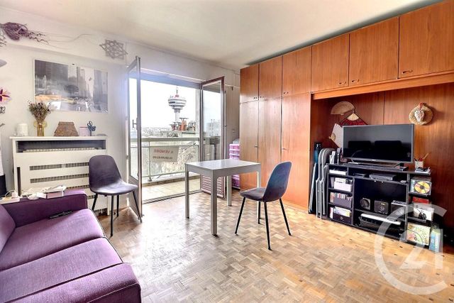 Appartement à vendre - 2 pièces - 43.45 m2 - LES LILAS - 93 - ILE-DE-FRANCE - Century 21 Ricard Immobilier