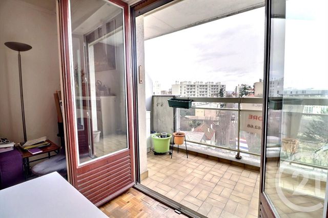 Appartement à vendre - 2 pièces - 43.45 m2 - LES LILAS - 93 - ILE-DE-FRANCE - Century 21 Ricard Immobilier