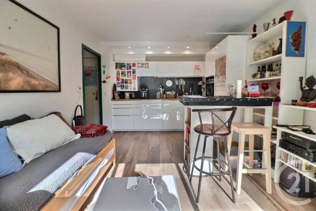 Appartement à vendre - 2 pièces - 39.55 m2 - ROMAINVILLE - 93 - ILE-DE-FRANCE - Century 21 Ricard Immobilier