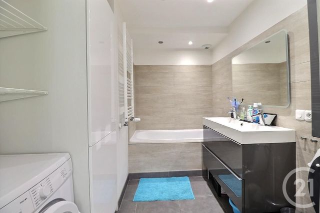 Appartement à vendre - 2 pièces - 39.55 m2 - ROMAINVILLE - 93 - ILE-DE-FRANCE - Century 21 Ricard Immobilier