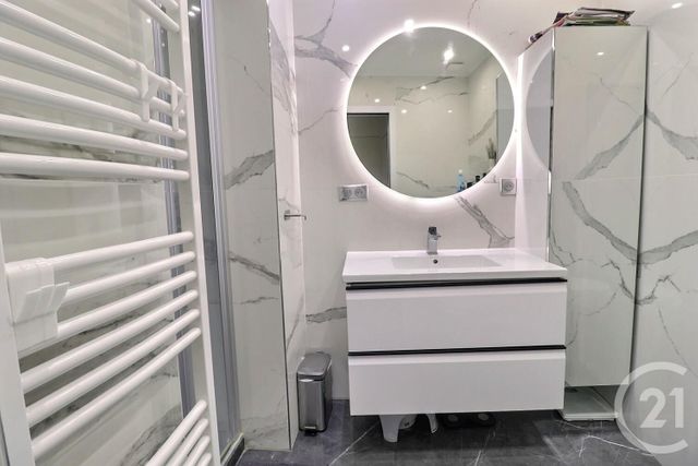 Appartement à vendre - 4 pièces - 78.0 m2 - LES LILAS - 93 - ILE-DE-FRANCE - Century 21 Ricard Immobilier