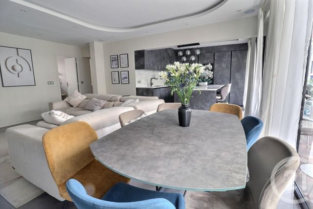 Appartement à vendre - 4 pièces - 78.0 m2 - LES LILAS - 93 - ILE-DE-FRANCE - Century 21 Ricard Immobilier