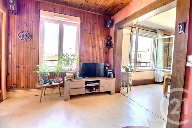 Appartement à vendre - 4 pièces - 84.45 m2 - LES LILAS - 93 - ILE-DE-FRANCE - Century 21 Ricard Immobilier