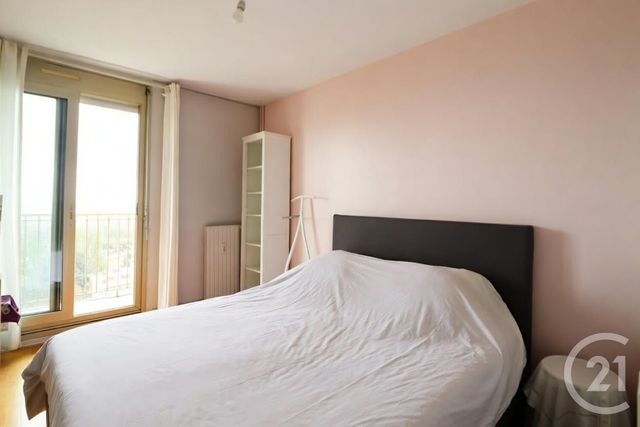 Appartement à vendre - 4 pièces - 80.0 m2 - LES LILAS - 93 - ILE-DE-FRANCE - Century 21 Ricard Immobilier