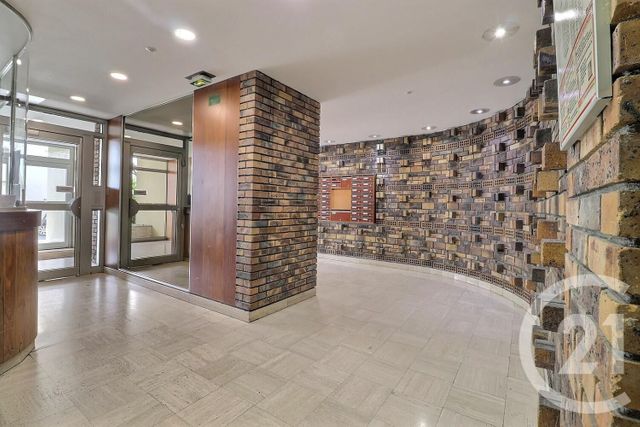 Appartement à vendre - 4 pièces - 80.0 m2 - LES LILAS - 93 - ILE-DE-FRANCE - Century 21 Ricard Immobilier