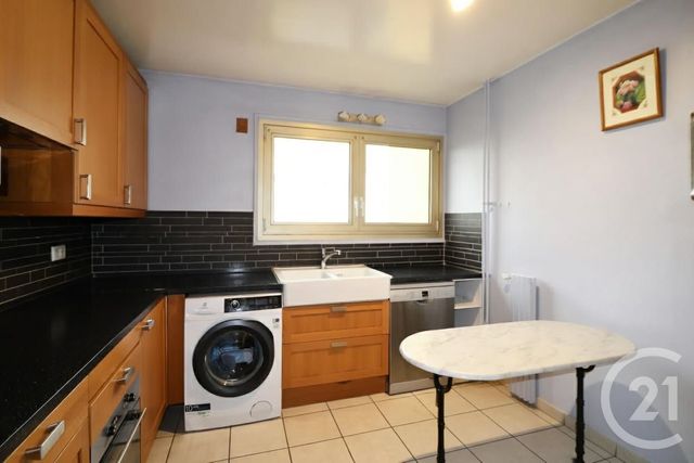 Appartement à vendre - 4 pièces - 80.0 m2 - LES LILAS - 93 - ILE-DE-FRANCE - Century 21 Ricard Immobilier