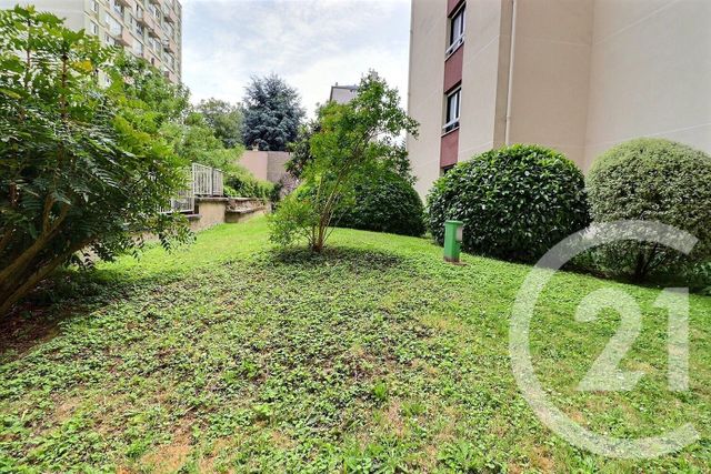 Appartement F2 à vendre - 2 pièces - 42.0 m2 - PARIS - 75020 - ILE-DE-FRANCE - Century 21 Ricard Immobilier