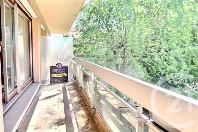 Appartement F3 à vendre - 3 pièces - 66.01 m2 - LES LILAS - 93 - ILE-DE-FRANCE - Century 21 Ricard Immobilier