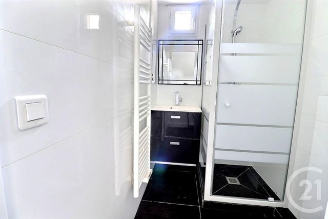 Appartement à vendre - 5 pièces - 125.0 m2 - LES LILAS - 93 - ILE-DE-FRANCE - Century 21 Ricard Immobilier