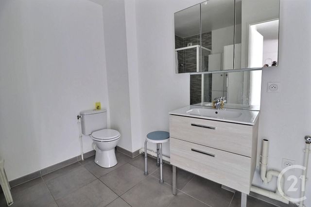 Appartement F3 à vendre - 3 pièces - 63.94 m2 - LES LILAS - 93 - ILE-DE-FRANCE - Century 21 Ricard Immobilier