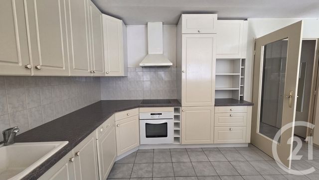 Appartement à vendre - 6 pièces - 92.3 m2 - LES LILAS - 93 - ILE-DE-FRANCE - Century 21 Ricard Immobilier