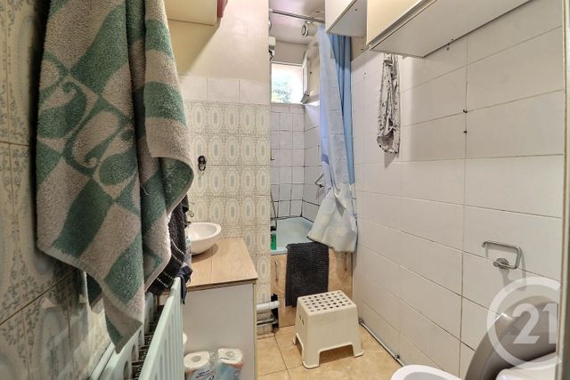 Appartement F3 à vendre - 3 pièces - 54.0 m2 - LES LILAS - 93 - ILE-DE-FRANCE - Century 21 Ricard Immobilier