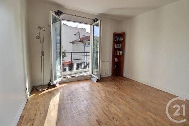 Appartement à vendre - 5 pièces - 105.0 m2 - LES LILAS - 93 - ILE-DE-FRANCE - Century 21 Ricard Immobilier